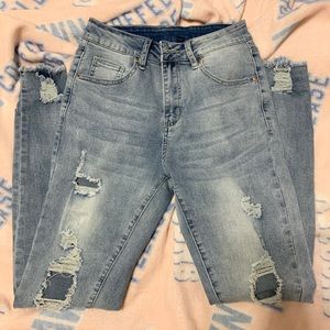 *ITEM SOLD ON CURTSY*